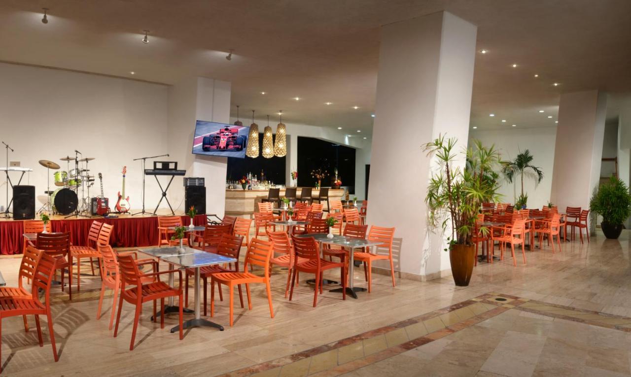 เอชเอส ฮอตซอน สมาร์ต อะกาปุลโก Hotel อากาปุลโก ภายนอก รูปภาพ The lobby of the hotel