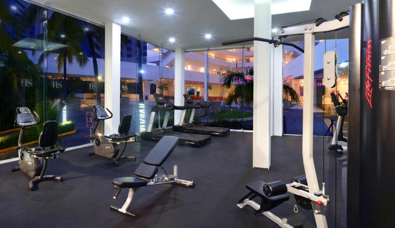 เอชเอส ฮอตซอน สมาร์ต อะกาปุลโก Hotel อากาปุลโก ภายนอก รูปภาพ A gym at a resort