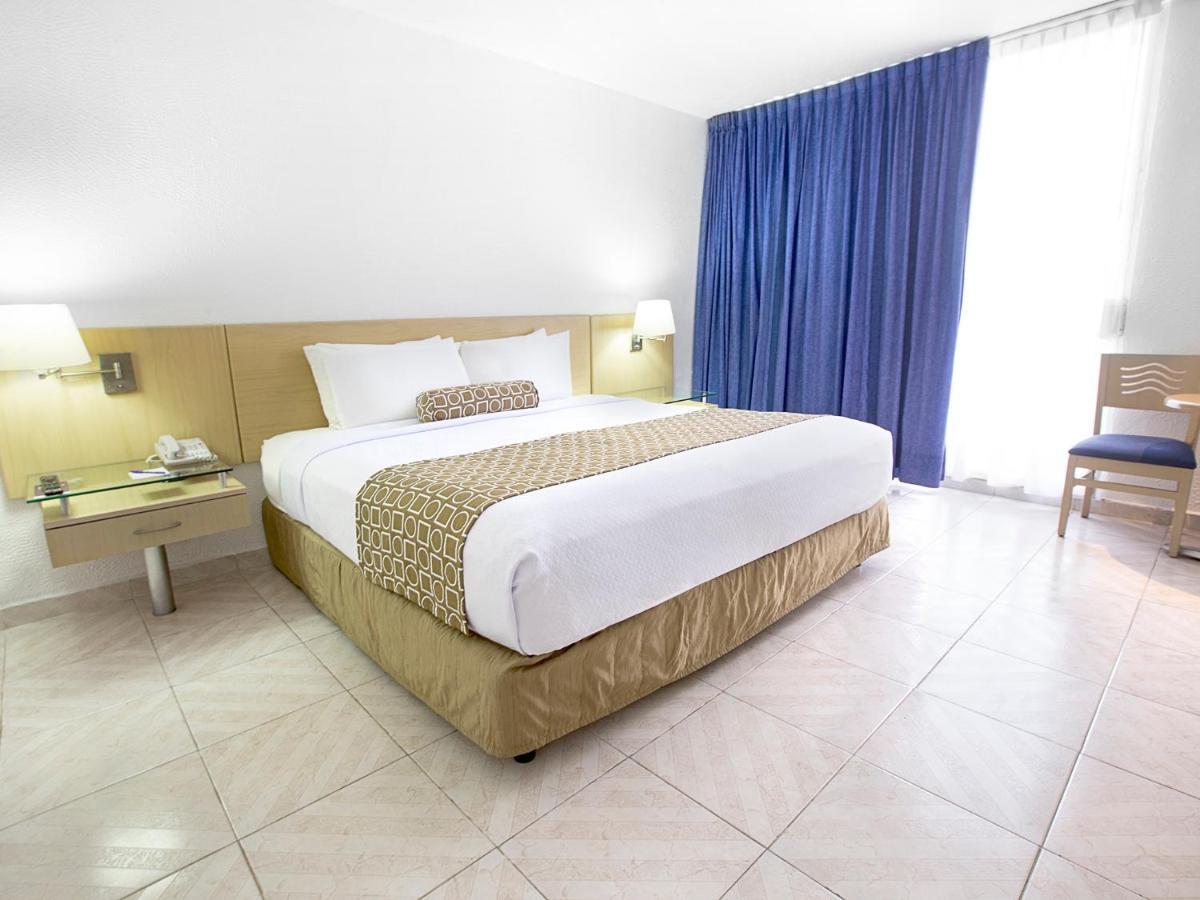 เอชเอส ฮอตซอน สมาร์ต อะกาปุลโก Hotel อากาปุลโก ภายนอก รูปภาพ A room at the hotel